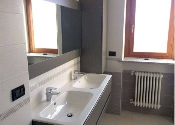 Bagno - Villa a Schiera via Croce, 39, San Maurizio Canavese - foto 8