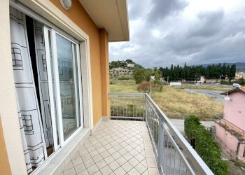 image00042.jpeg - Appartamento Strada Ai Gorleri 9, Diano Marina - foto 18