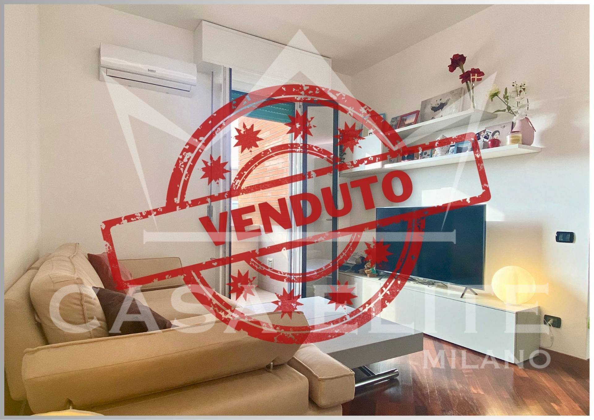 Apartment Milano (neighborhood Bande Nere) - photo 1