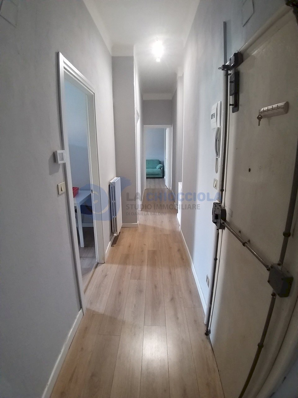 INGRESSO/DISIMPEGNO - Three-room apartment VIA RANZANI, Bologna - photo 3