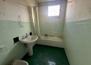 IMG_7588.JPG - Casa indipendente Piazza Alfredo Baccarini 1, Finale Emilia - foto 24