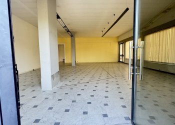 IMG_6277.JPG - Locale Commerciale Pietrasanta - foto 2