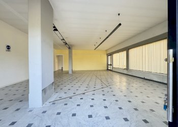 IMG_6290.JPG - Locale Commerciale Pietrasanta - foto 4