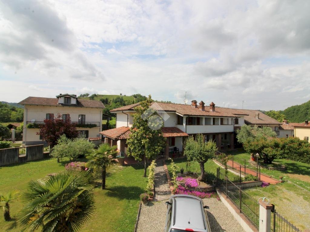 Semi-detached house Località carrara, Terzo - photo 1