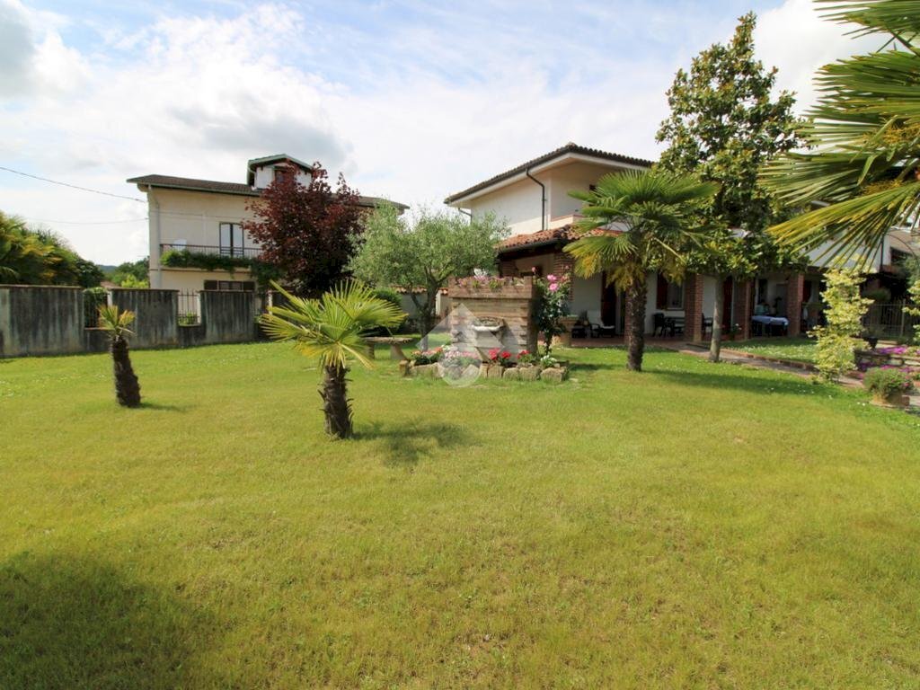 Semi-detached house Località carrara, Terzo - photo 3