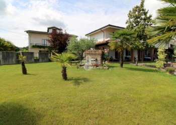 Semi-detached house Località carrara, Terzo - photo 3