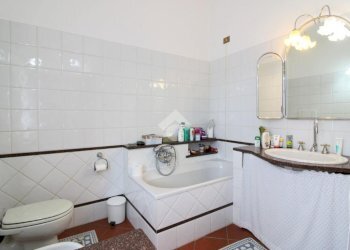 Semi-detached house Località carrara, Terzo - photo 37