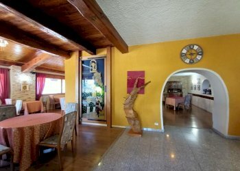 Locale Commerciale Frazione Beuve, 12, Sarre - foto 7