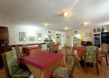 Locale Commerciale Frazione Beuve, 12, Sarre - foto 20