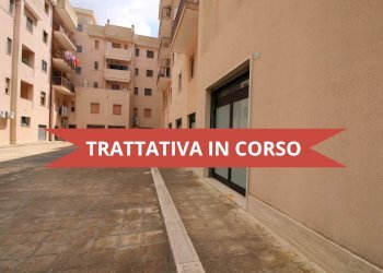 Negozio Via Madonna Piccola, Martina Franca - foto 1