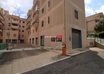 Negozio Via Madonna Piccola, Martina Franca - foto 18