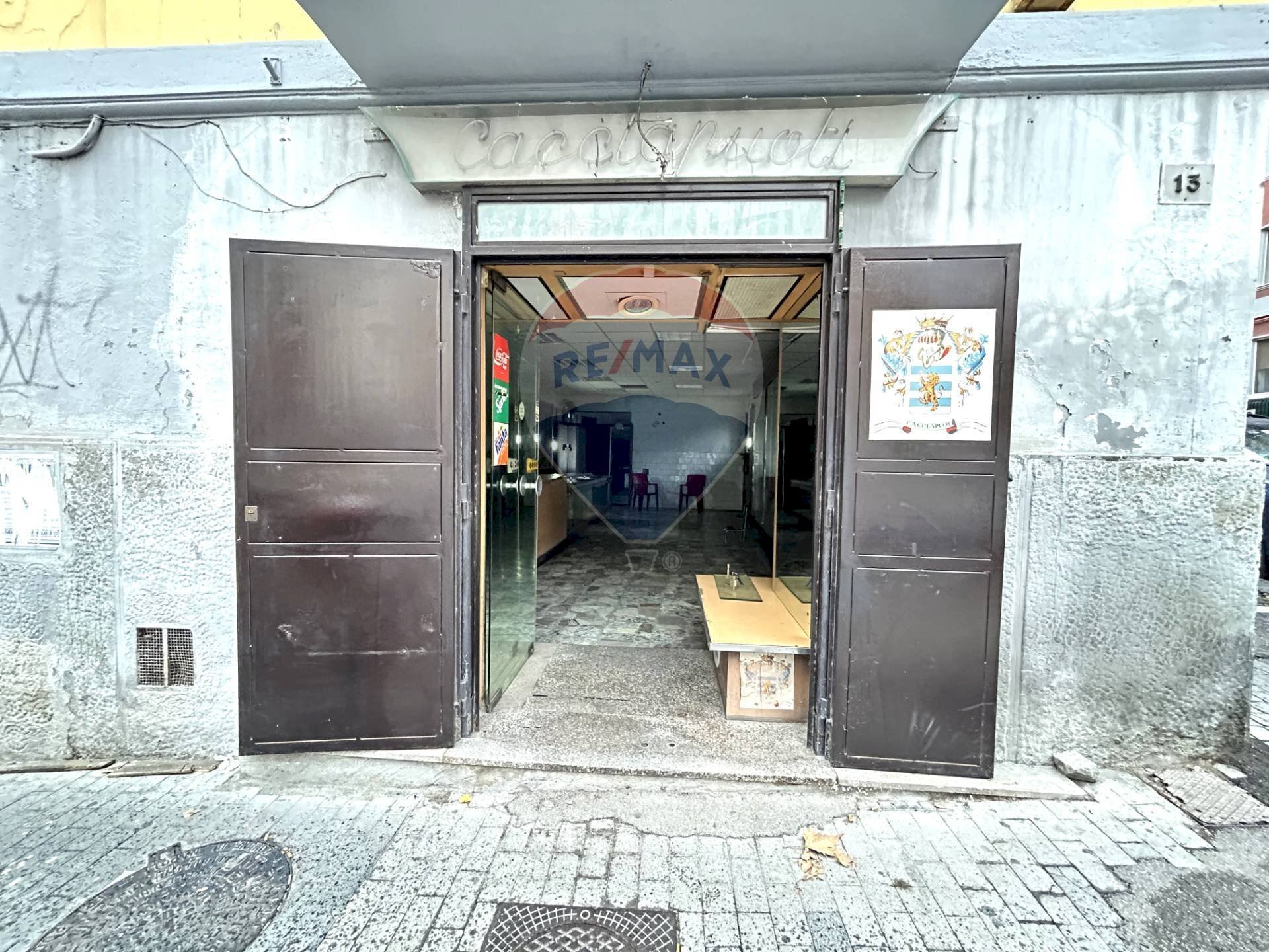 Commercial Premises Via Aniello Falcone, Napoli (neighborhood Vomero) - photo 3
