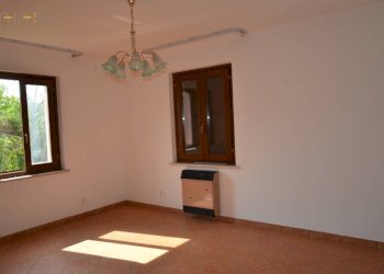 Casa indipendente contrada Menocchia, Montefiore dell'Aso - foto 11