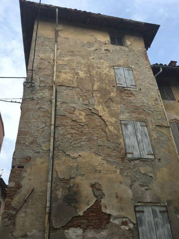 Facciata - Stabile - Palazzo via G. Rossi, 21, San Giorgio di Piano - foto 1