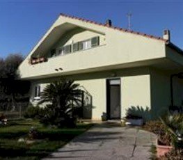 2.jpg - Three-room apartment at auction Via Bulasce 23, Loano - photo 1