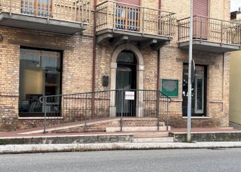 WhatsApp Image 2025-01-27 at 10.16.32 (4).jpeg - Locale Commerciale Colli del Tronto - foto 3