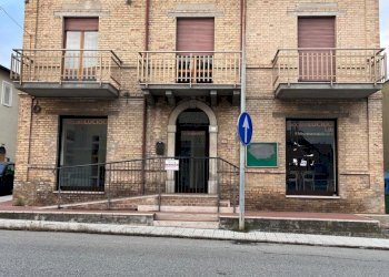 WhatsApp Image 2025-01-27 at 10.16.32 (2).jpeg - Locale Commerciale Colli del Tronto - foto 6