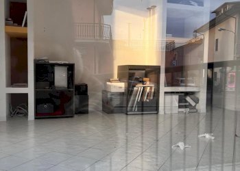 WhatsApp Image 2025-01-27 at 10.16.31.jpeg - Locale Commerciale Colli del Tronto - foto 14