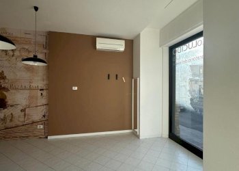 WhatsApp Image 2026-01-12 at 10.21.47 (1).jpeg - Locale Commerciale Colli del Tronto - foto 15