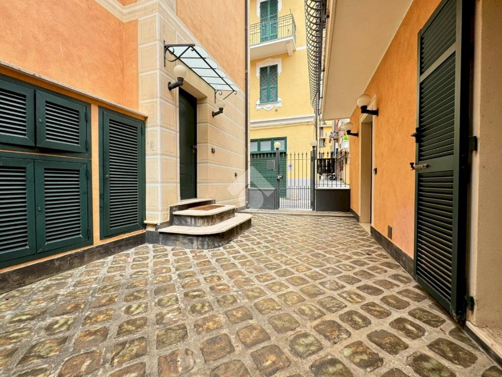 Casa semi indipendente Via Alessandro Manzoni, Alassio - foto 3