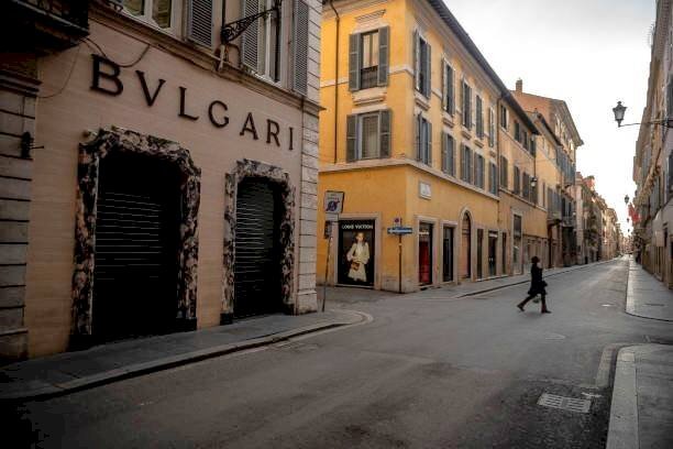 dintorni - Ufficio piazza di San Silvestro, 4, Roma (zona Centro Storico) - foto 2