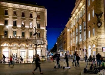 dintorni - Ufficio piazza di San Silvestro, 4, Roma (zona Centro Storico) - foto 4