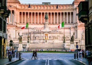 dintorni - Ufficio piazza di San Silvestro, 4, Roma (zona Centro Storico) - foto 6