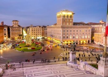 dintorni - Ufficio piazza di San Silvestro, 4, Roma (zona Centro Storico) - foto 7