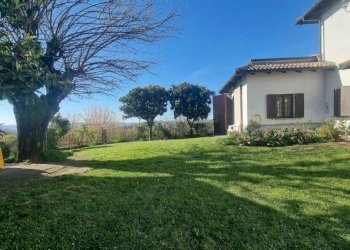 Giardino - Rustico via Braglia, Vaglio Serra - foto 3