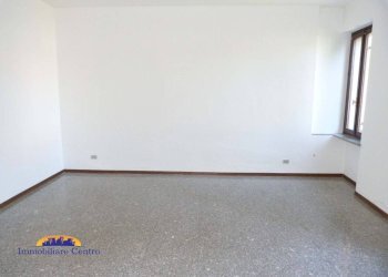 Vista - Shop piazza 4 Novembre, 10, Povegliano Veronese - photo 10