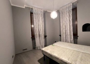 Camera da letto - Three-room apartment via Porta di Vasco, 7, Mondovì - photo 10