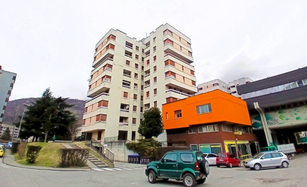 Zona - Trilocale via Andrea Maffei, 90, Sondrio - foto 1