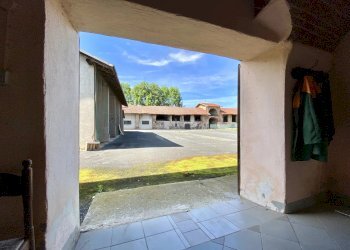 Farmhouse Via Valle Po, 360., Cuneo - photo 41