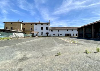 Farmhouse Via Valle Po, 360., Cuneo - photo 44