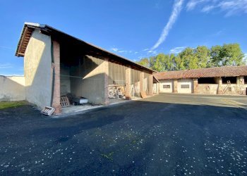 Farmhouse Via Valle Po, 360., Cuneo - photo 46