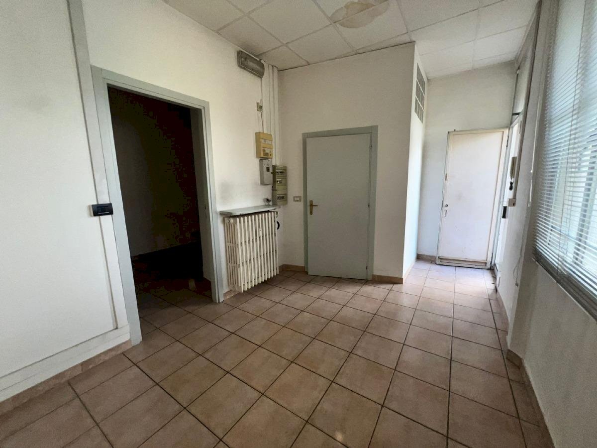 Negozio Ivrea - foto 2