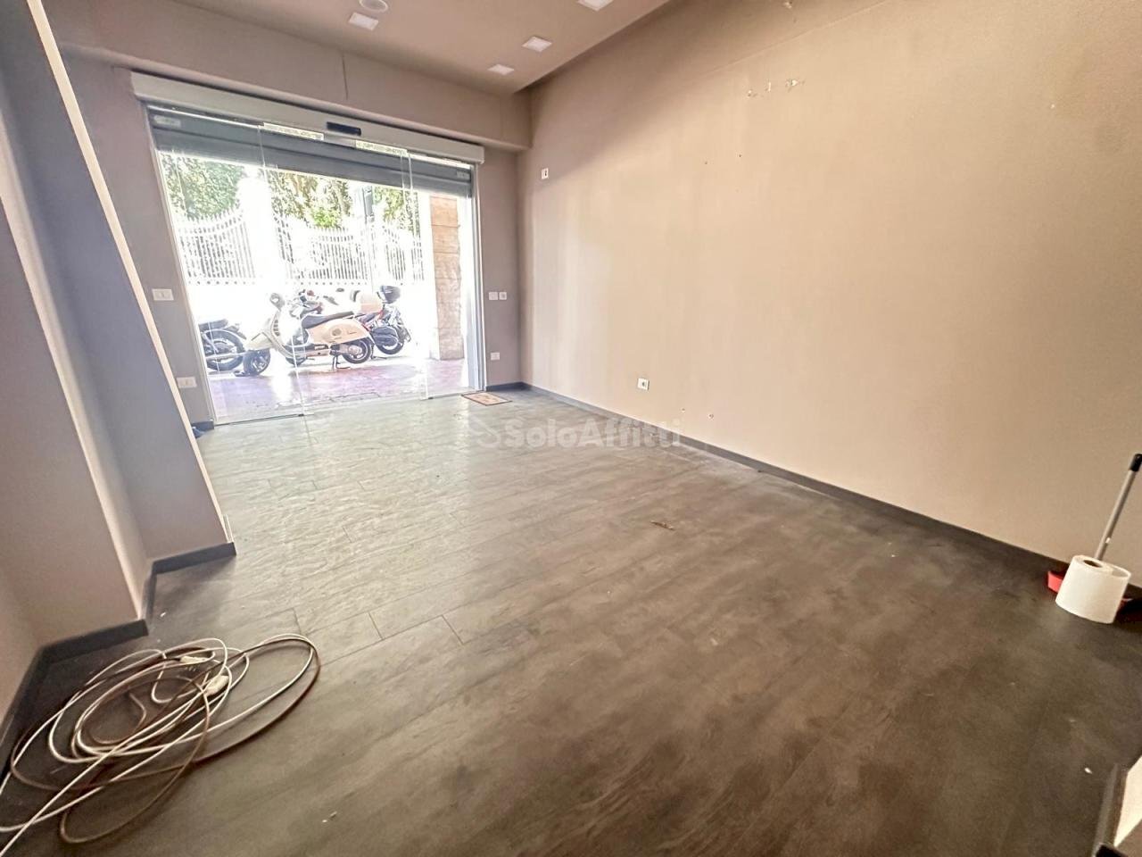 IMG-20240612-WA0006.jpg - Locale Commerciale Corso Pietro Giannone 166, Caserta - foto 2