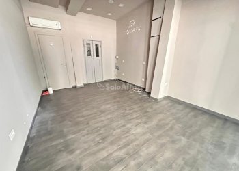 IMG-20240612-WA0003.jpg - Locale Commerciale Corso Pietro Giannone 166, Caserta - foto 5