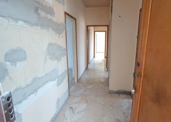 corridoio.jpg - Apartment Via Diano Calderina, Imperia - photo 3