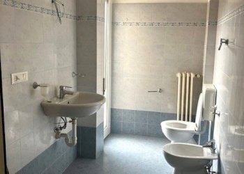 bagno (1).jpg - Apartment Via Diano Calderina, Imperia - photo 20