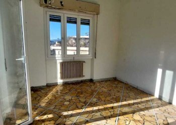 WhatsApp Image 2025-12-30 at 14.46.24 (1).jpeg - Apartment Via Diano Calderina, Imperia - photo 7