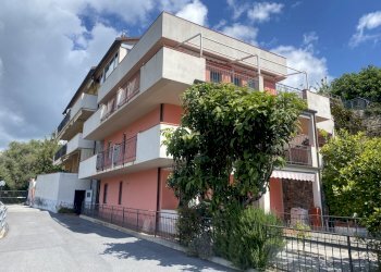 image00001.jpeg - Two-room apartment Salita Funtanetta 2, San Bartolomeo al Mare - photo 1