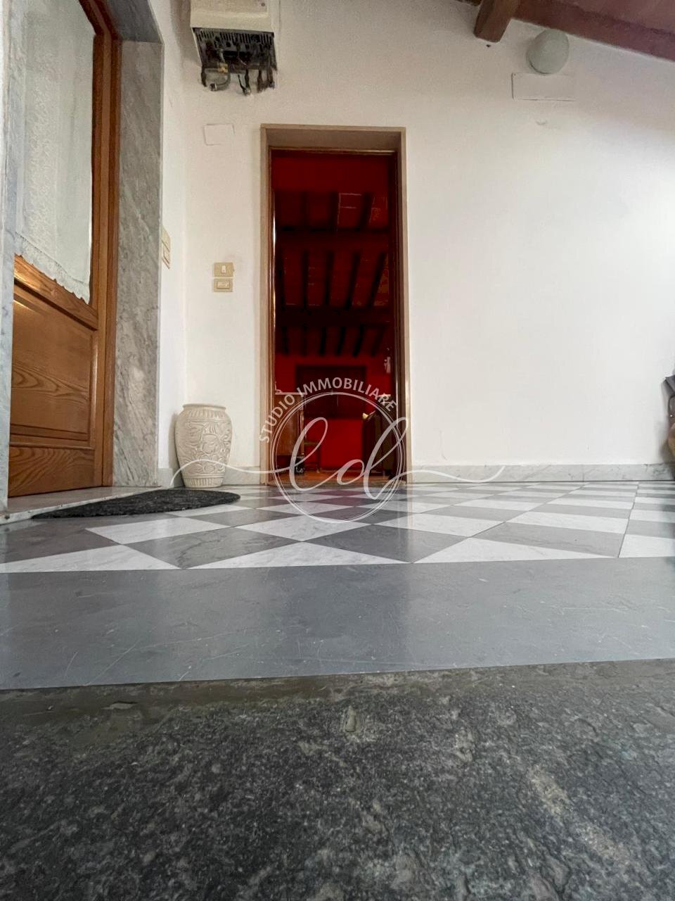 PHOTO-2025-01-24-18-11-39 8.jpg - Mansarda Pietrasanta - foto 2