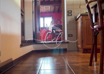 PHOTO-2025-01-24-18-11-39 15.jpg - Mansarda Pietrasanta - foto 17