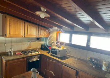 PHOTO-2025-01-24-18-11-39 16.jpg - Mansarda Pietrasanta - foto 18