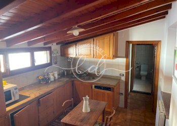 PHOTO-2025-01-24-18-11-39 21.jpg - Mansarda Pietrasanta - foto 19