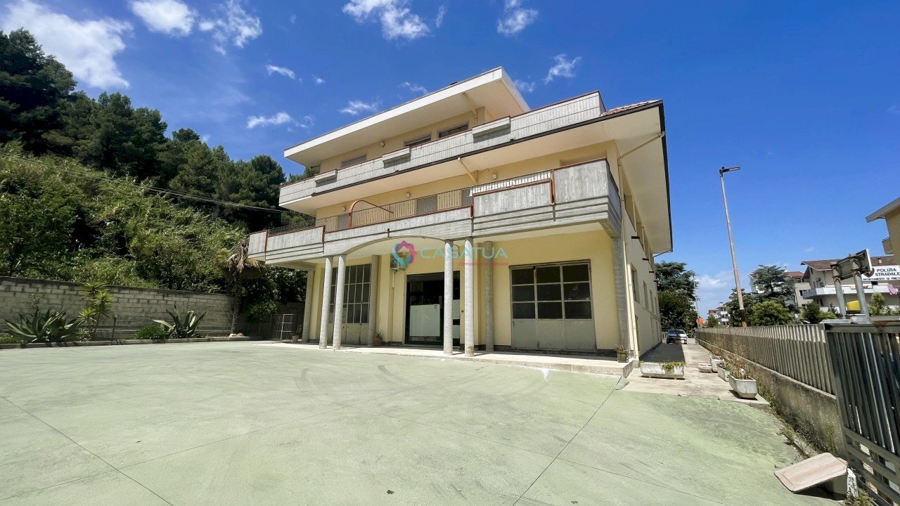 Facciata - Attico Pineto - foto 2