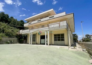 Facciata - Attico Pineto - foto 2