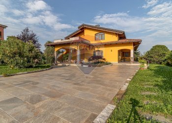 Villa Via Avvocato Ferdinando Rondolino, 84 
 Cavaglià, Cavaglià - photo 2