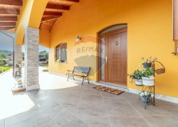 Villa Via Avvocato Ferdinando Rondolino, 84 
 Cavaglià, Cavaglià - photo 6